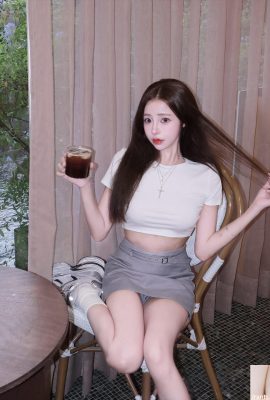 „Mengmeng Dong Mengzhu“ hat eine pralle Figur, die atemberaubend ist und aus der bösen Perspektive betrachtet werden kann (10P)