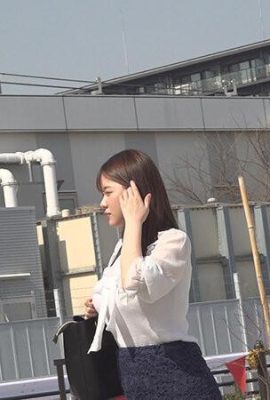 Maru ist das Seltenste: Wenn ich in einem überfüllten Zug an einem Riemen hänge, entwickeln sich beide Brustwarzen gleichzeitig und ich bin in der Klemme … (21P)