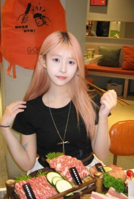 „Shen Airou“ zeigt ihre verführerische Seite und ist voller Sinnlichkeit (10P)