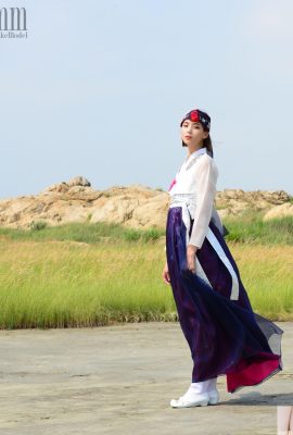 (Bildersatz) (Koreanische Modellentwicklung) EUNJEONG „Hanbok“ (200P)