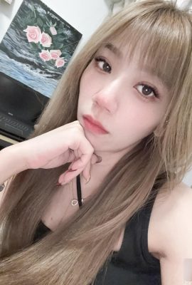 „Momo“, der Charme der exquisiten Schönheit entfaltet sich und sie ist voller Versuchung (10P)