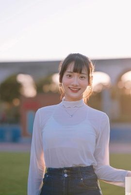 Die zarte Schönheit „Little Luo Lor“ hat eine rundliche Figur und ist so umwerfend, dass sich ihr ganzer Körper faul anfühlt (10P)