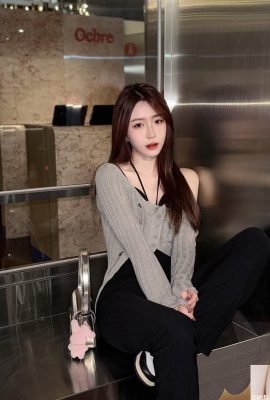 „Zoe Ruoyi“ ist scharf und würzig…gute Figur und gutes Aussehen sind Standard (10P)