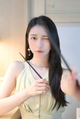 Die temperamentvolle Schönheit „Long Weiwei“ hat bezaubernde Augen, die funkeln … voller Versuchung (10P)