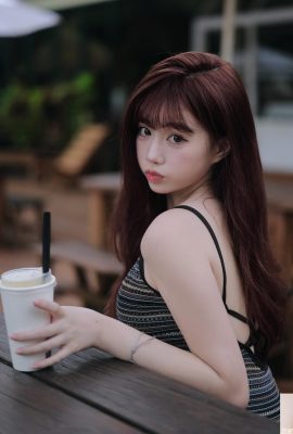 „Zi. Zi Ting“ hat große Augen und ist so süß und süß … das Lächeln ist so bezaubernd (10P)