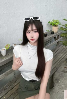 „Lingling“ hat eine wunderschöne Figur, die ihre bezaubernde Sexyness nicht verbergen kann (10P)