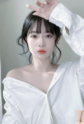 „Egg Roll“ hat ein frisches und erfrischendes Temperament und seine großen, wässrigen Augen sind auf eine Weise verführerisch, die die Uhr kaputt macht (10P)