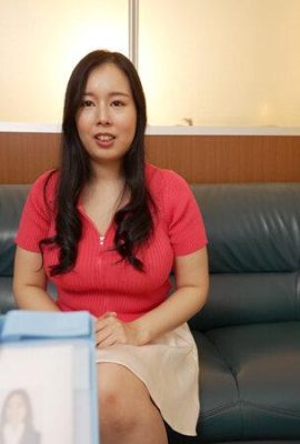 Shiori Tsukada: Eine anzügliche Tittenkosmetikerin, die Männer mit ihren großen Brüsten heilt, Shiori Tsukada (21P)