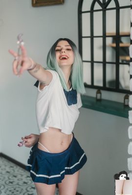 (Suicide Girls) 14. August 2025 – Katalanisch – Mond